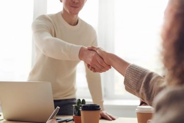 РАБОТА С КЛЮЧЕВЫМИ КЛИЕНТАМИ. КАК ЭТО ДЕЛАТЬ РОЗНИЧНЫМ СЕТЯМ? 1 Работа с ключевыми клиентами. Ка это делать розничным сетям